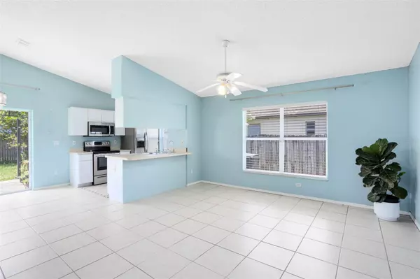 Apopka, FL 32703,1558 PALMSTONE DR
