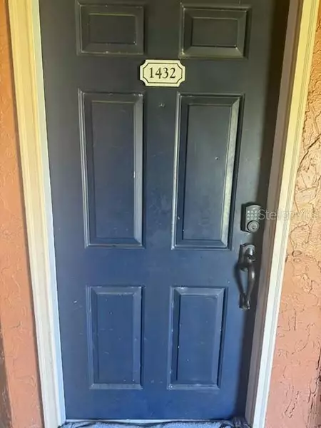 5160 CONROY RD #32, Orlando, FL 32811