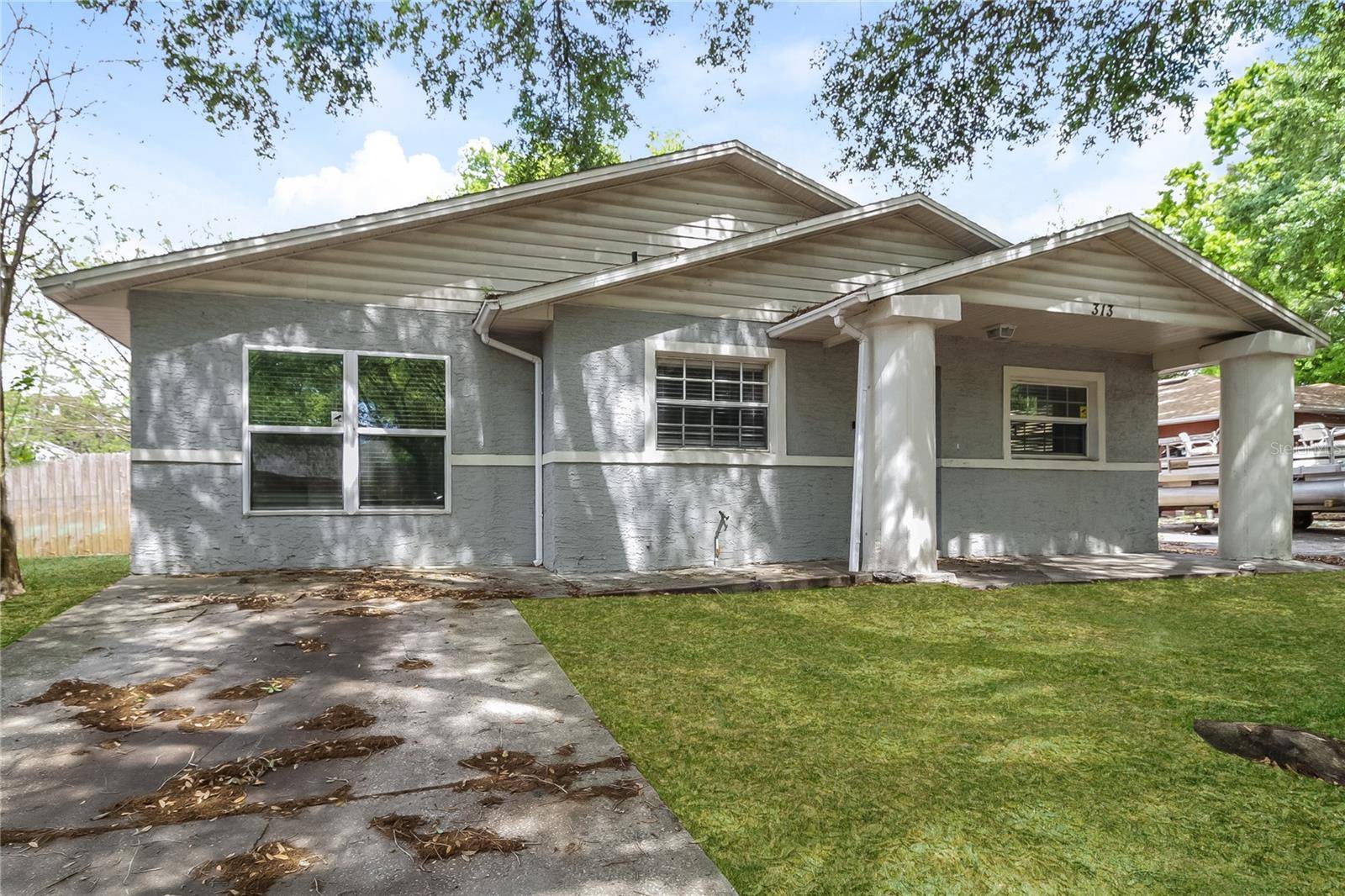 313 APOPKA HILLS CIR, Apopka, FL 32703