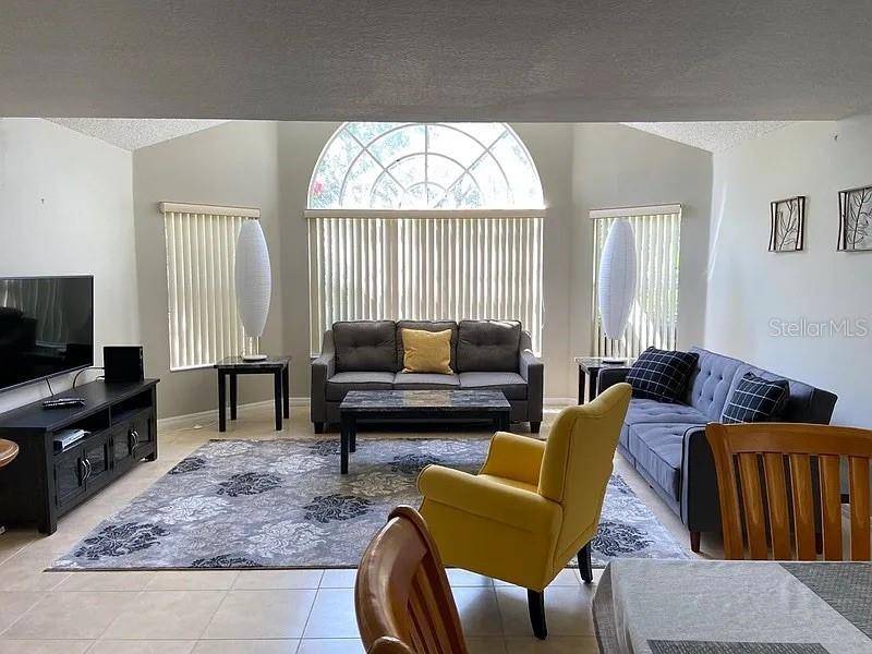 Kissimmee, FL 34746,5012 LAGUNA BAY CIR #67