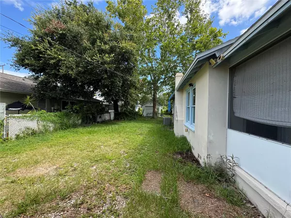 Kissimmee, FL 34744,207 E ORANGE ST