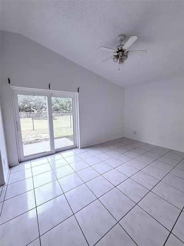 Orlando, FL 32810,7219 EDGEWATER SHORES CT