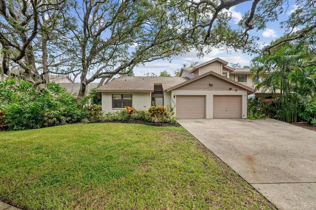 Tarpon Springs, FL 34689,1870 WHISPERING WAY