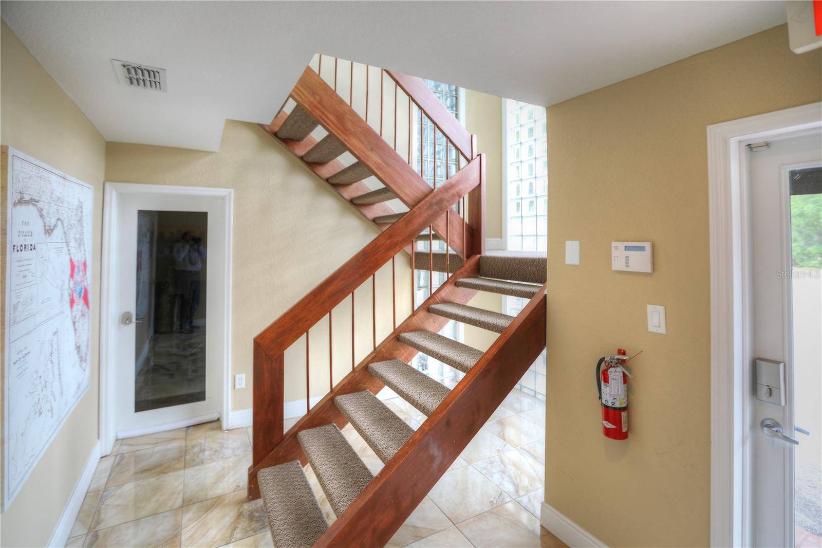 Winter Springs, FL 32708,925 W STATE ROAD 434 #201