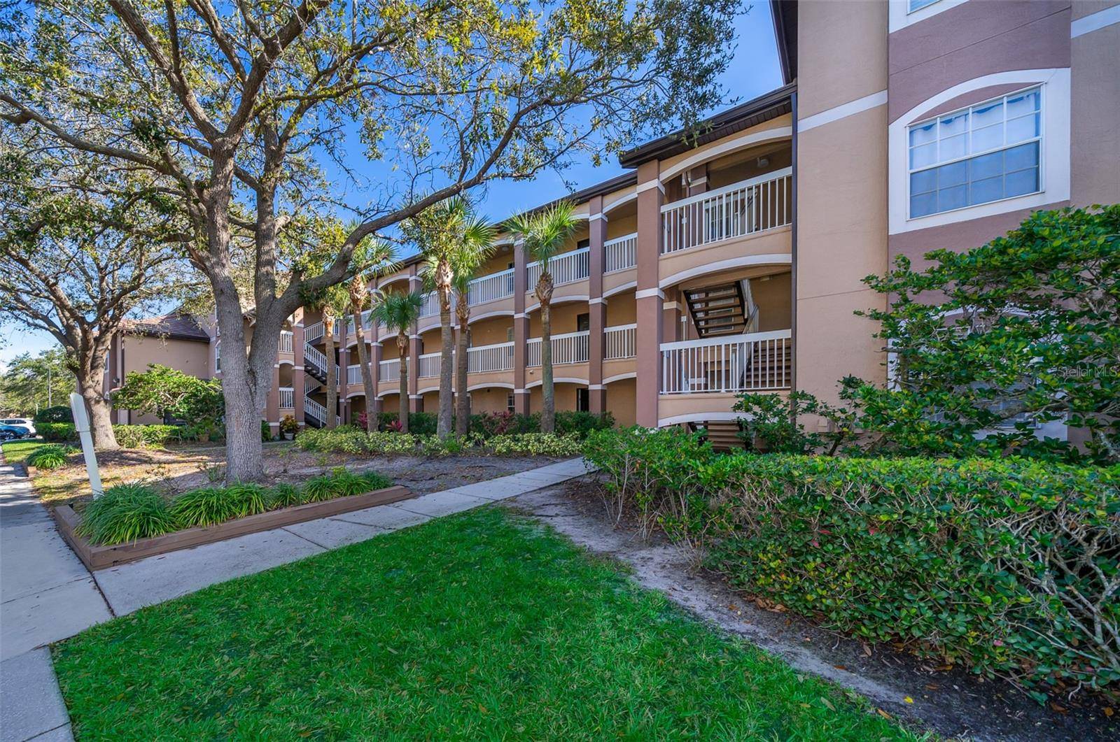 13838 FAIRWAY ISLAND DR #1415, Orlando, FL 32837