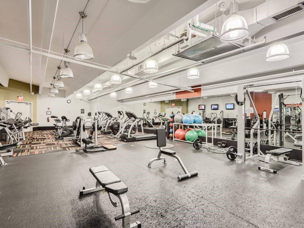 Orlando, FL 32801,101 S EOLA DR #1119