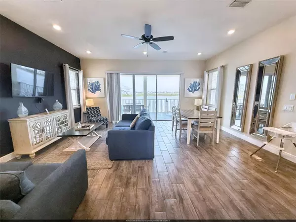 Kissimmee, FL 34747,8121 SURF ST