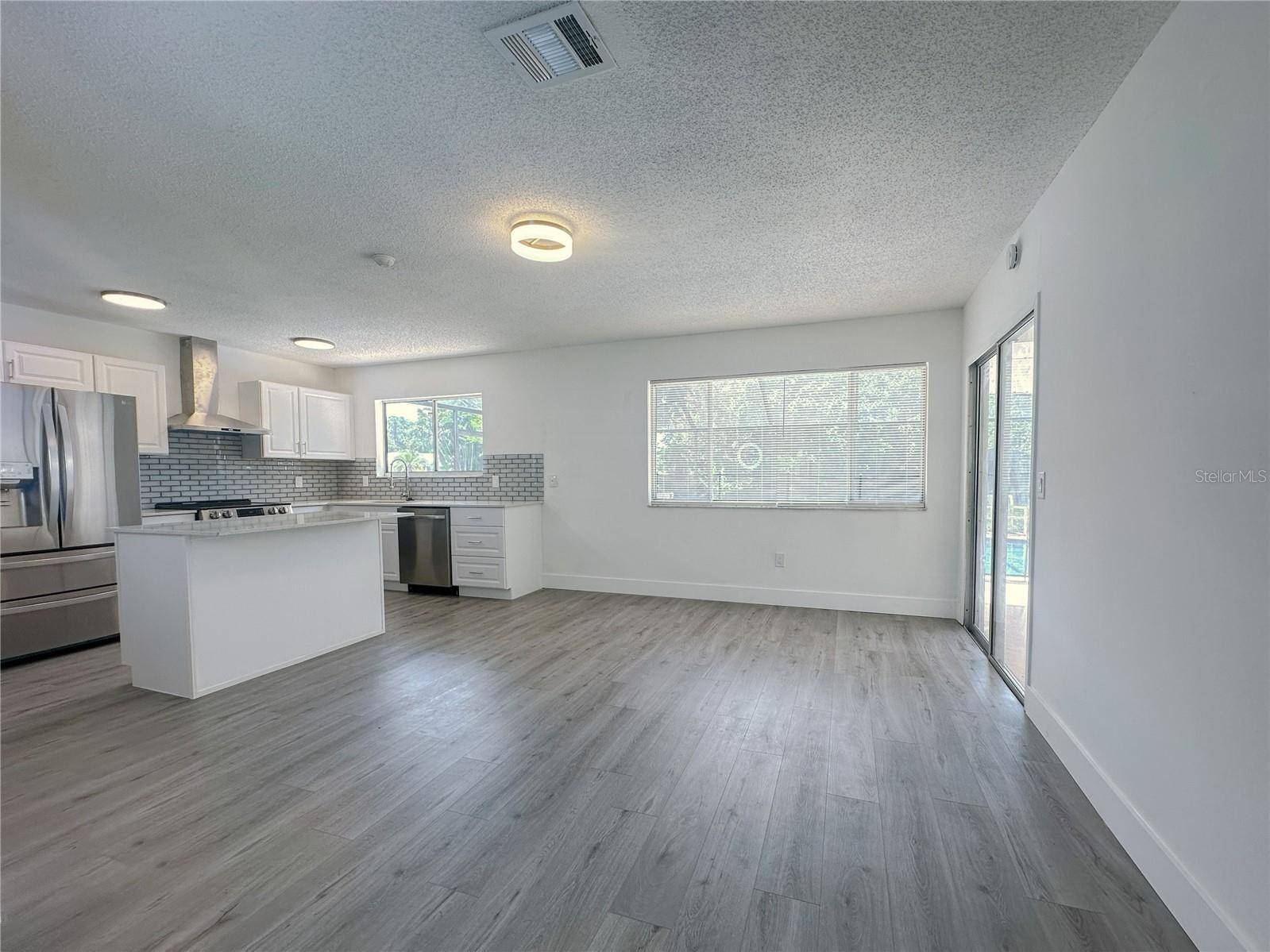 Palm Bay, FL 32905,1060 MARIPOSA DR NE