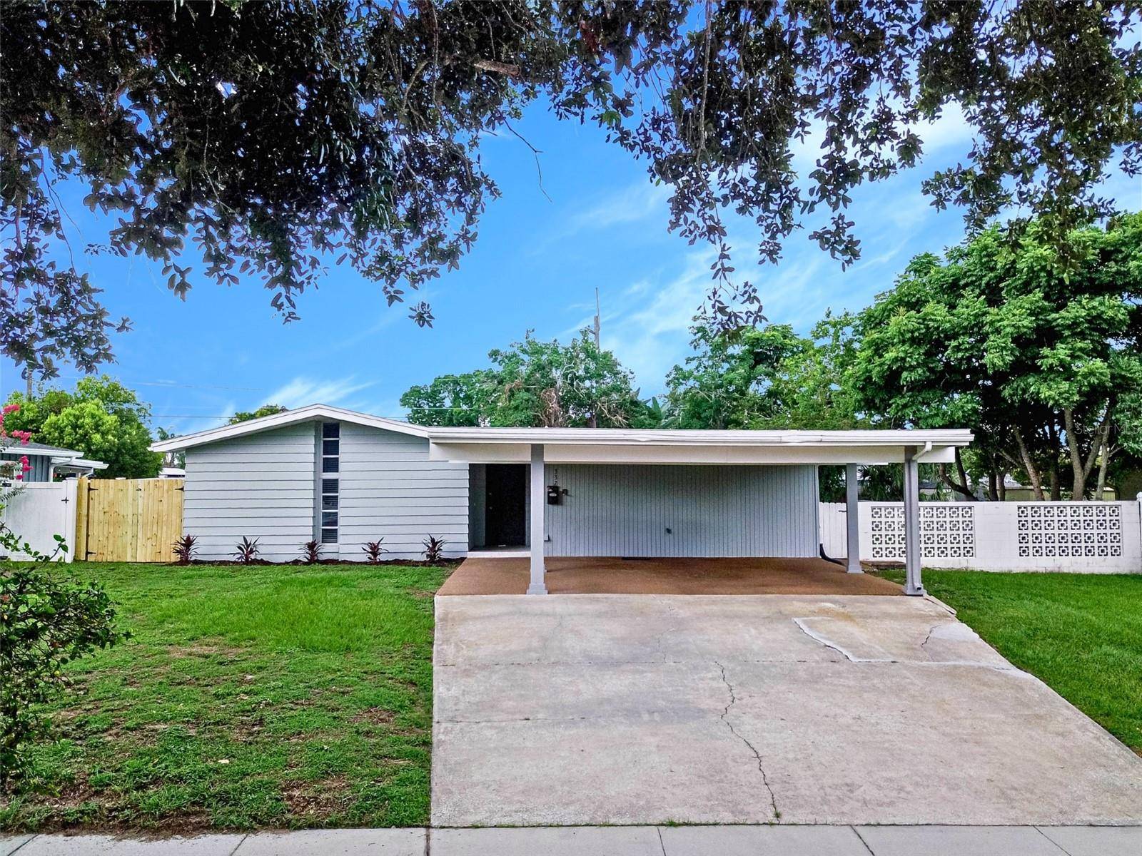332 BENTON ST, Orlando, FL 32839