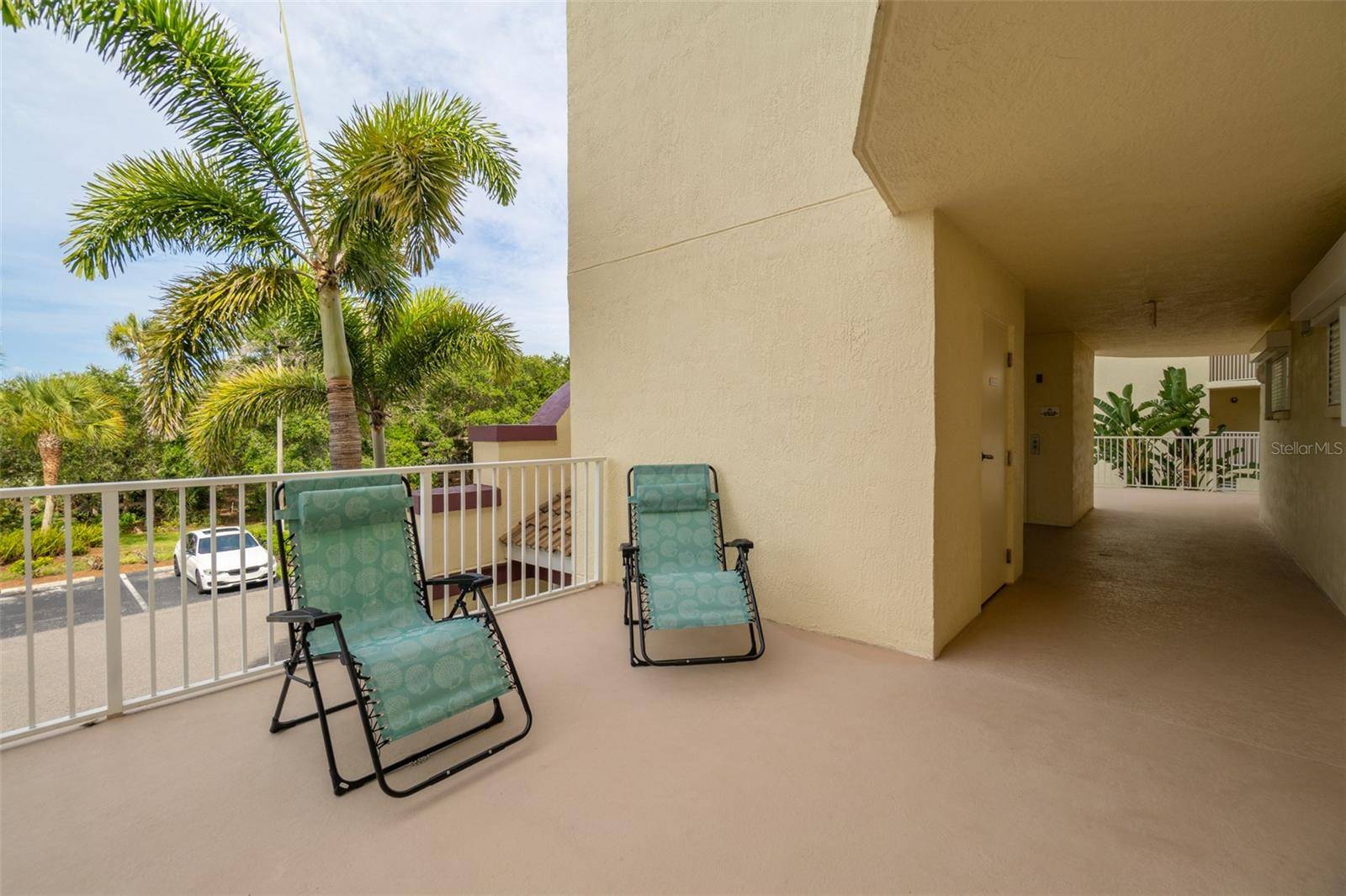 Cape Canaveral, FL 32920,8911 LAKE DR #204