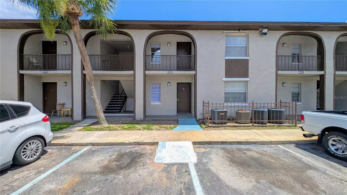 Orlando, FL 32809,5957 CASA DEL REY CIR #A