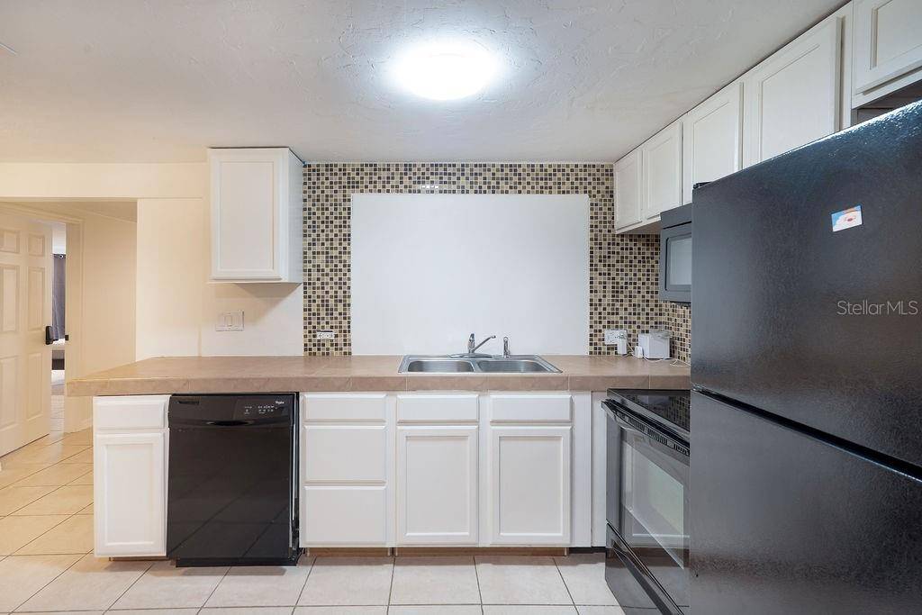 Hudson, FL 34667,7407 DUKE DR