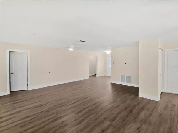 Hudson, FL 34667,7422 YACHTSMAN DR