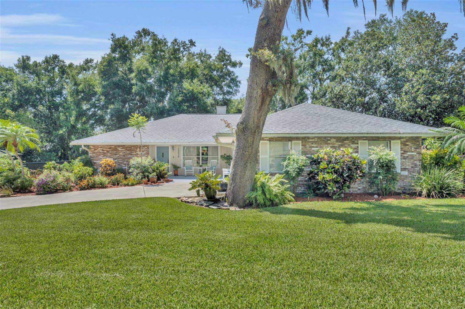 Eustis, FL 32726,1238 PALMETTO RD