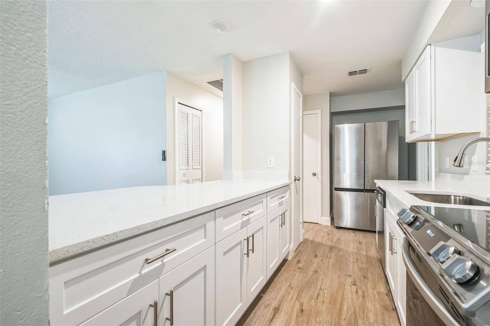 Edgewater, FL 32132,1811 QUEEN PALM DR