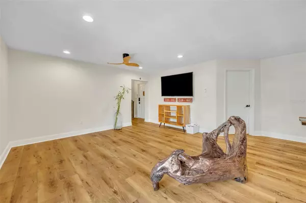Winter Park, FL 32792,1920 WOODCREST DR #15