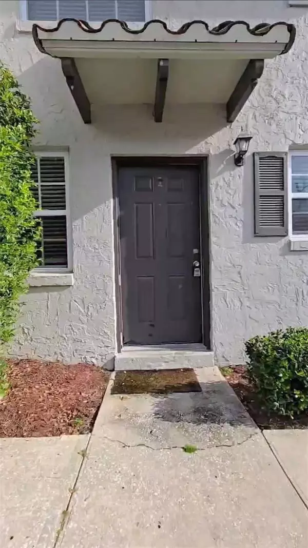 Orlando, FL 32801,807 WELDONA LN #106