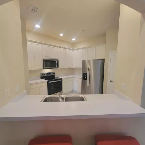 Kissimmee, FL 34741,3351 WHITESTONE CIR #105