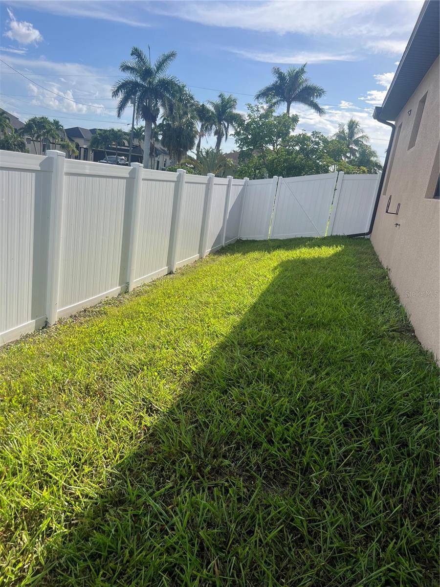 Cape Coral, FL 33993,2727 NW 42ND PL