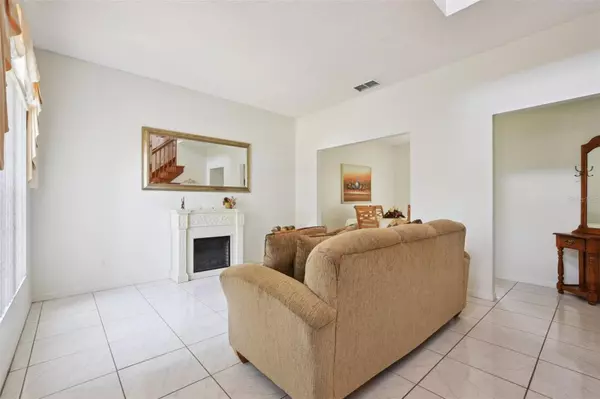 Orlando, FL 32828,106 WOODBURY PINES CIR