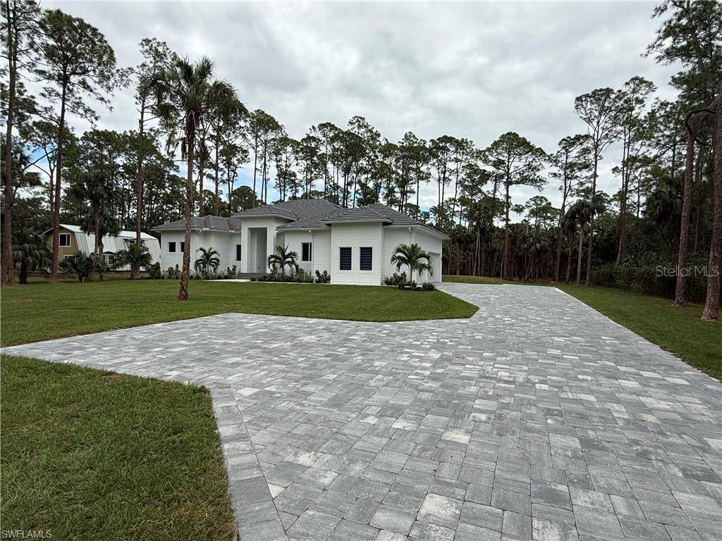 Naples, FL 34117,788 9TH ST SW