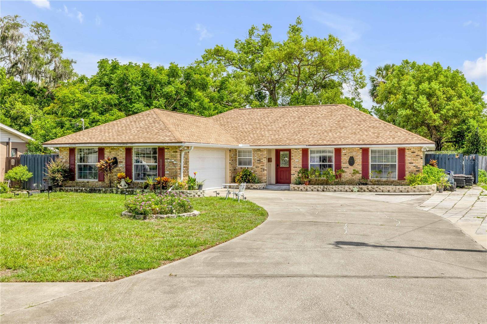 520 DIXSON ST, Orange City, FL 32763