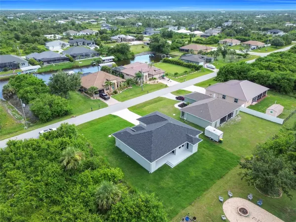 9333 HIALEAH TER, Port Charlotte, FL 33981