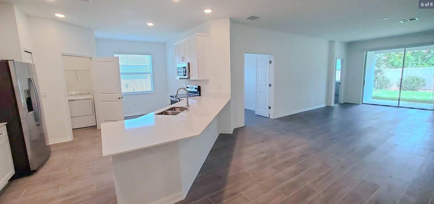 Edgewater, FL 32141,407 THREE OAKS DR