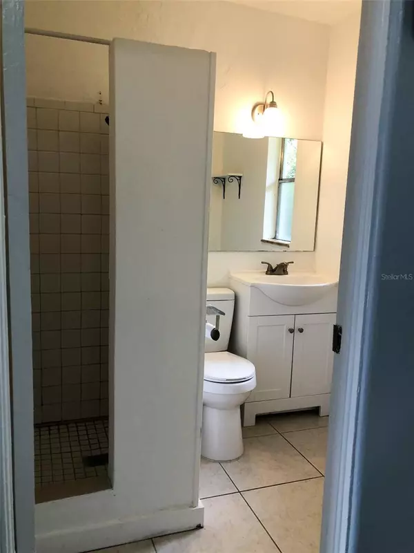 Tavares, FL 32778,1401 E ALFRED ST #3
