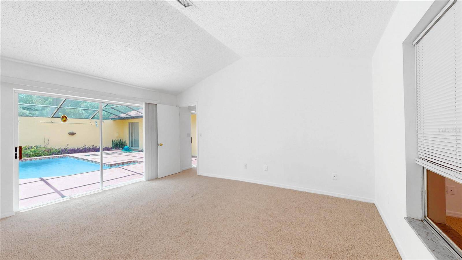 Orlando, FL 32808,5045 BERMUDA CIR #12