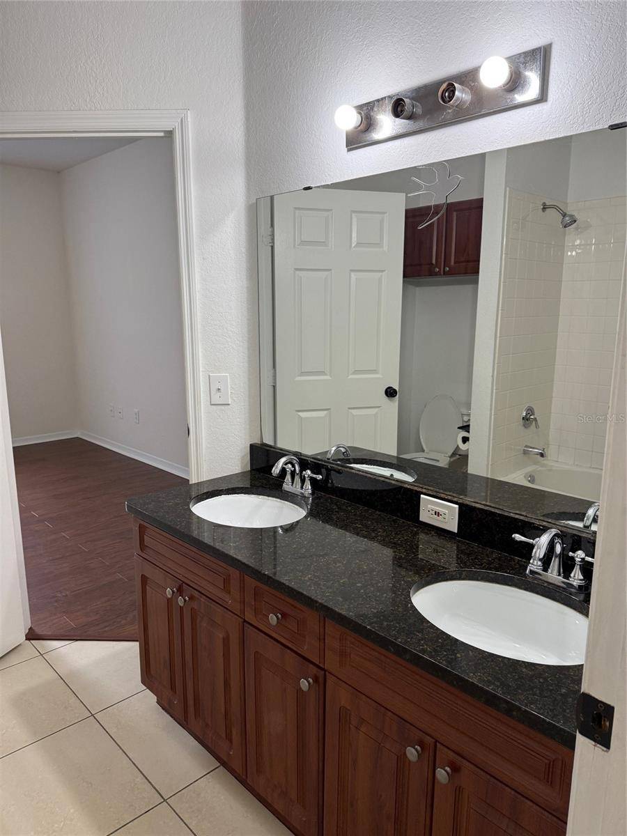 Orlando, FL 32839,3621 CONROY RD #734