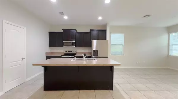 Sanford, FL 32773,1550 PETERSON PL