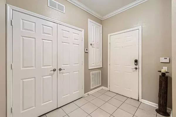 Orlando, FL 32835,6434 CAVA ALTA DR #210