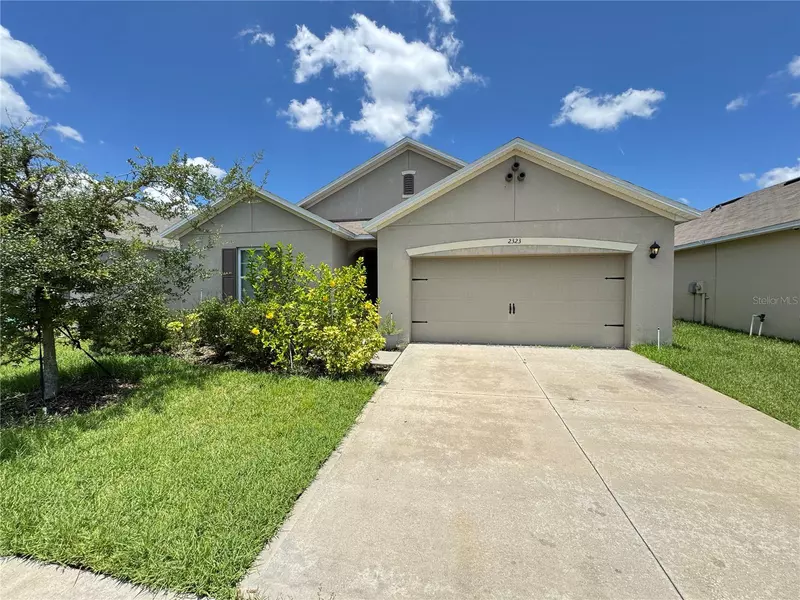 2323 SILVER VIEW DR, Lakeland, FL 33811