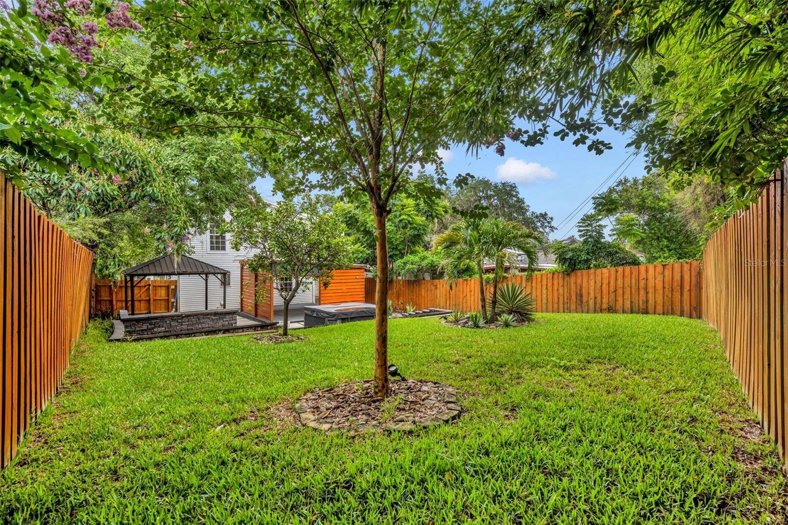 Orlando, FL 32801,622 BOURNE PL