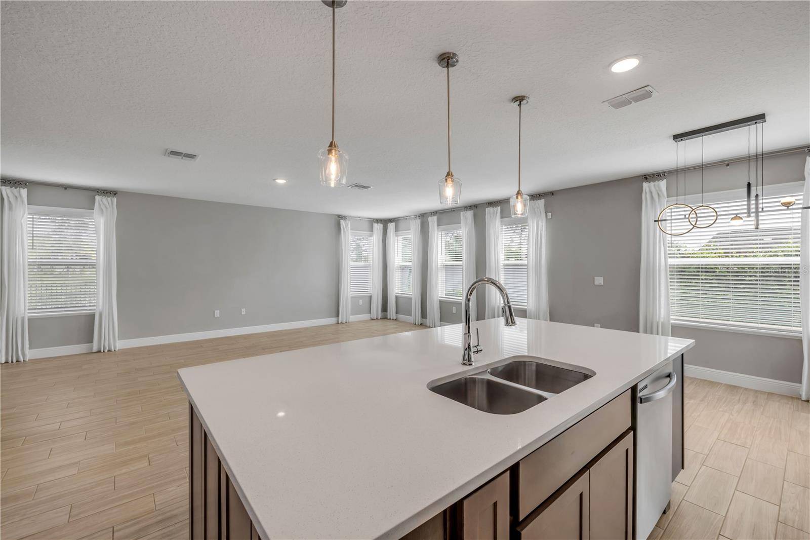 Edgewater, FL 32141,2211 ELEGANT MANOR CIR
