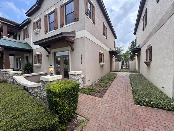 Windermere, FL 34786,10615 VILLAGE LAKE RD