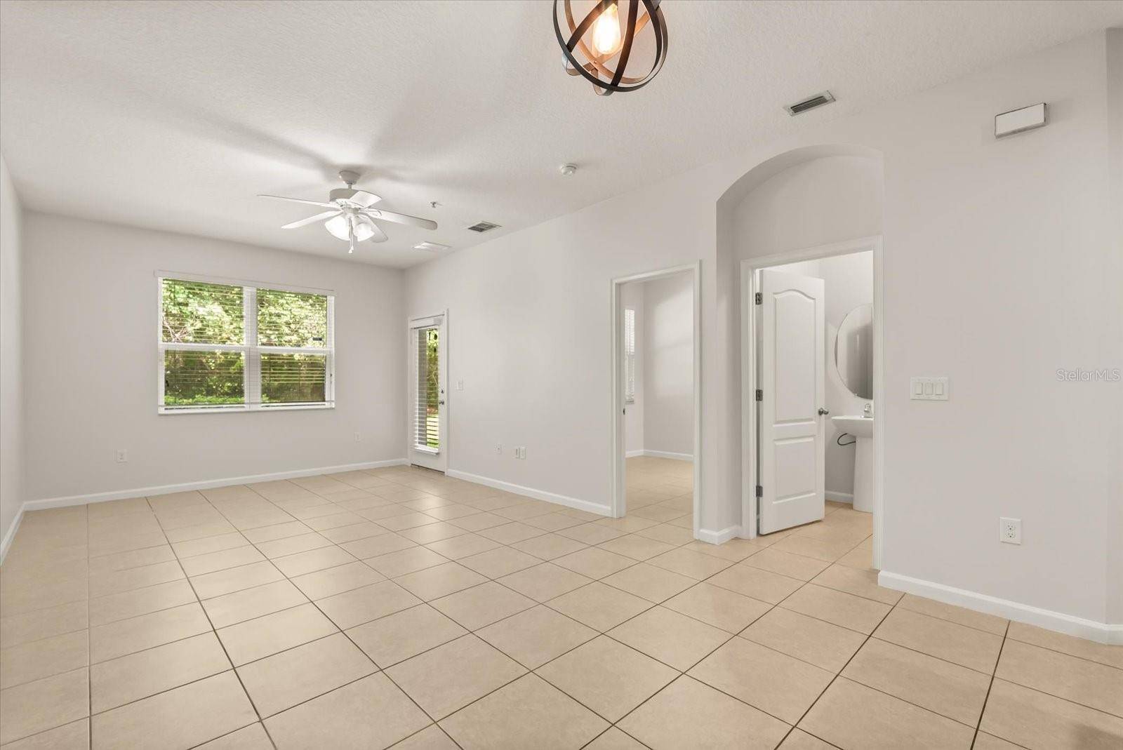 Ocoee, FL 34761,2048 SWITCH GRASS CIR