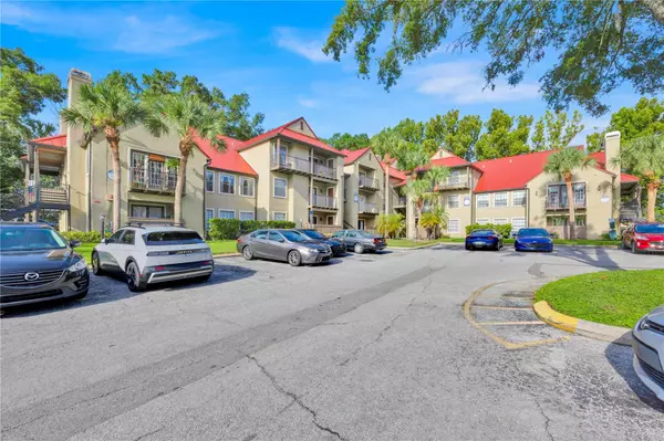 Altamonte Springs, FL 32714,236 AFTON SQ #104