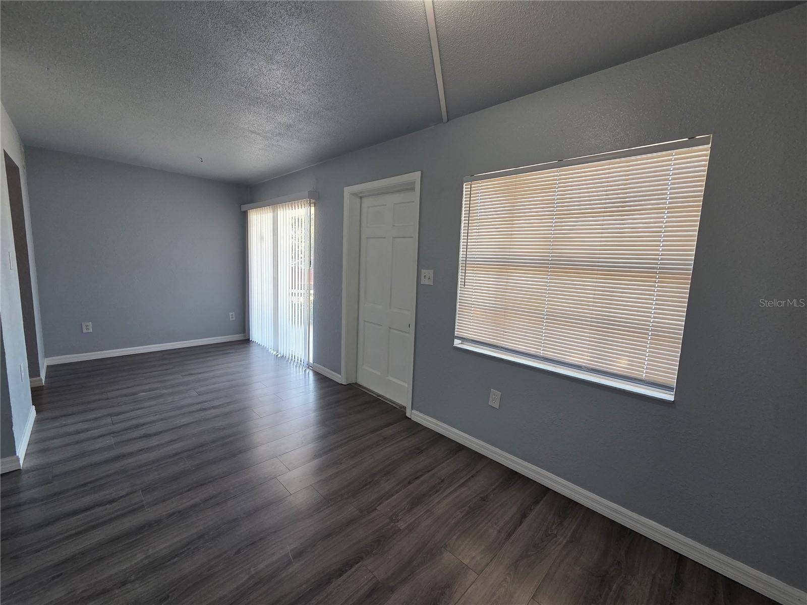 Leesburg, FL 34748,706 W DIXIE AVE #14