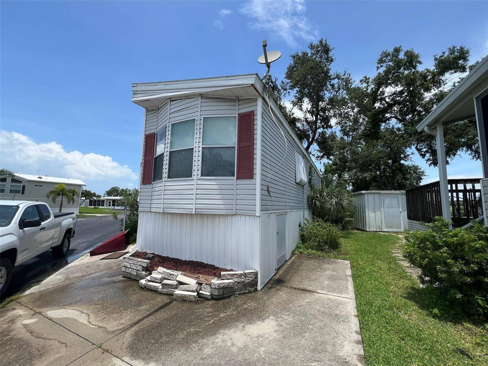 Palmetto, FL 34221,2215 73RD ST E #315