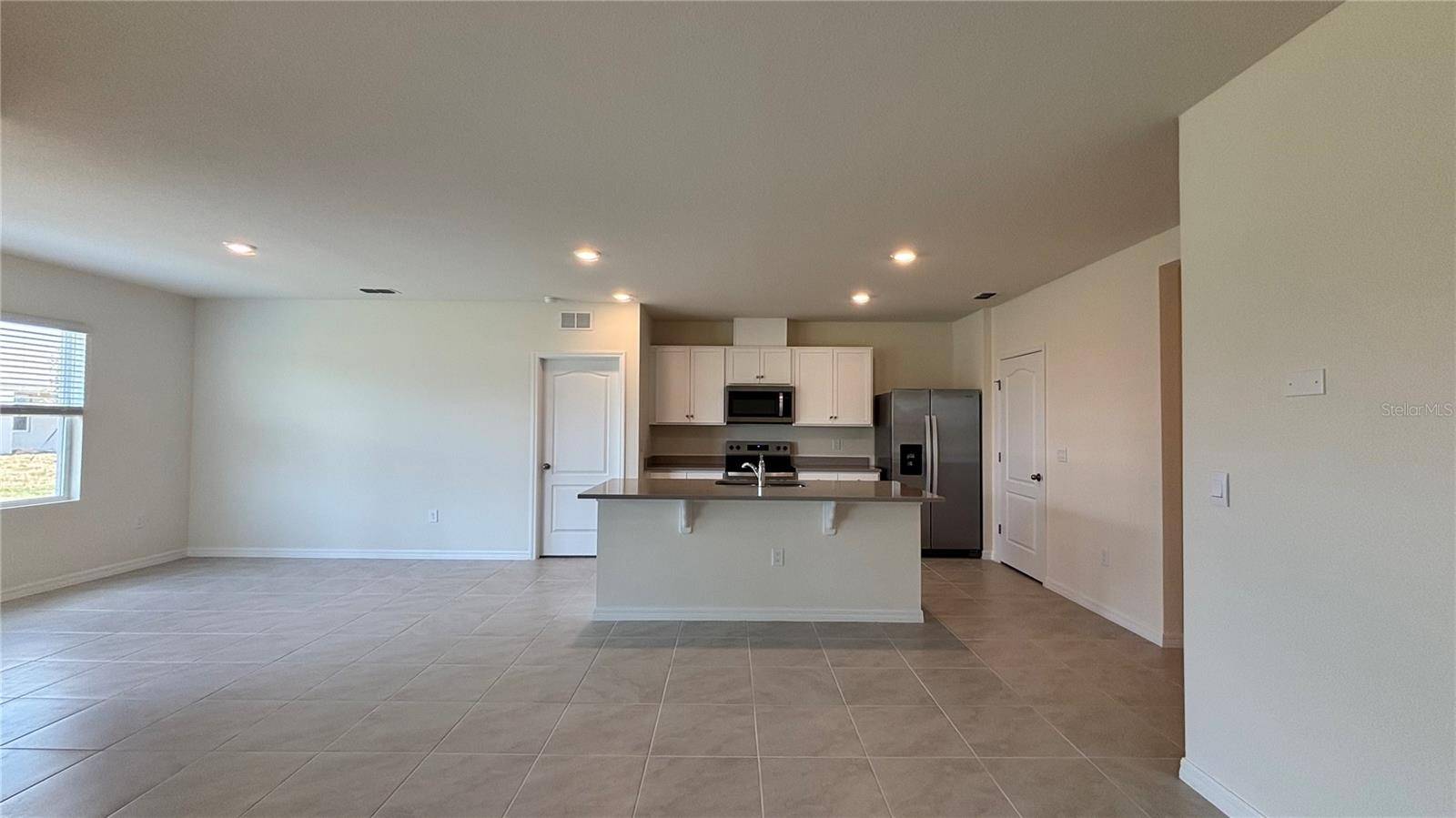 Lake Wales, FL 33898,420 TAYLOR GROVES DR