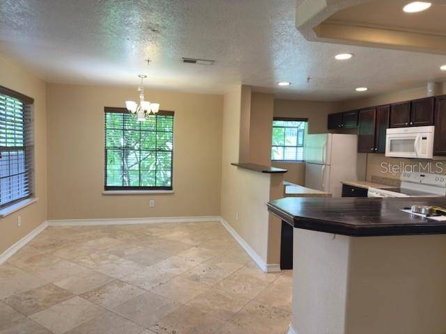 Altamonte Springs, FL 32714,200 AFTON SQ #11-102