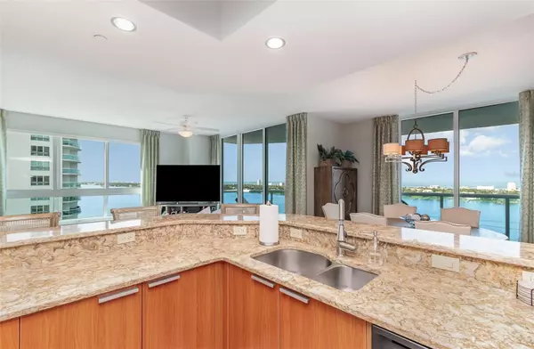 Daytona Beach, FL 32117,231 RIVERSIDE DR #1702