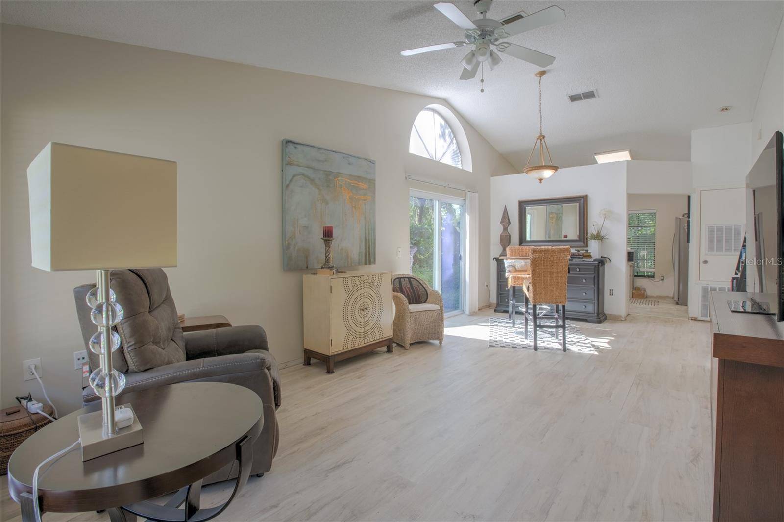 Orlando, FL 32817,9932 TIMBER OAKS CT #12