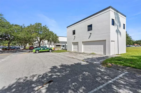 Orlando, FL 32822,5449 S SEMORAN BLVD #5477 A&B