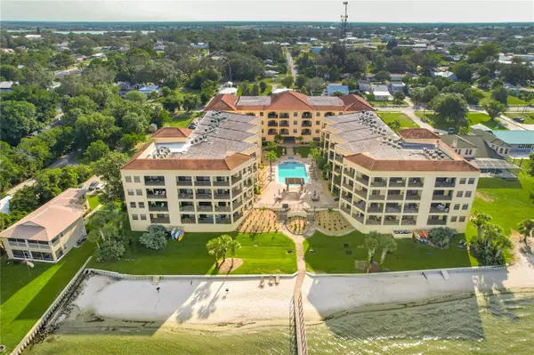 Sebring, FL 33870,2351 LAKEVIEW DR #205