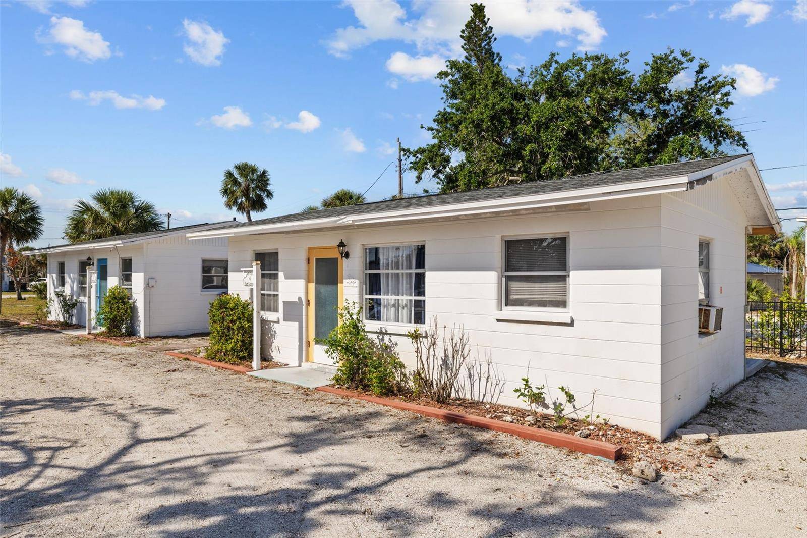 Englewood, FL 34223,784 S MCCALL RD