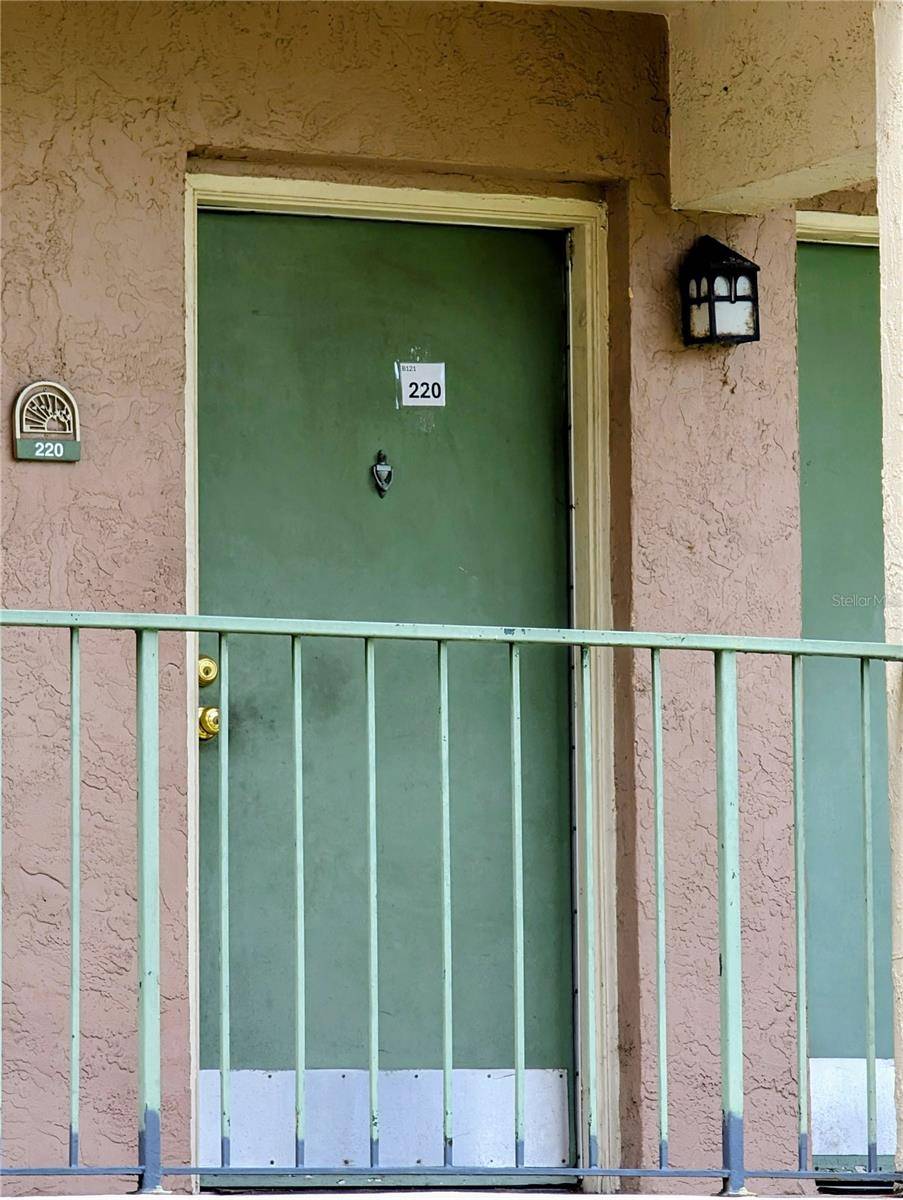 Altamonte Springs, FL 32701,121 OYSTER BAY CIR #220