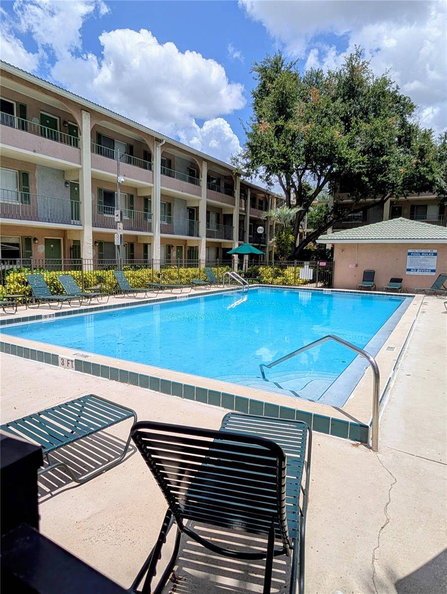 Altamonte Springs, FL 32701,121 OYSTER BAY CIR #220
